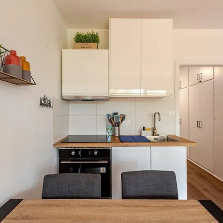 Appartamento Cocooning Au Avec Piscine